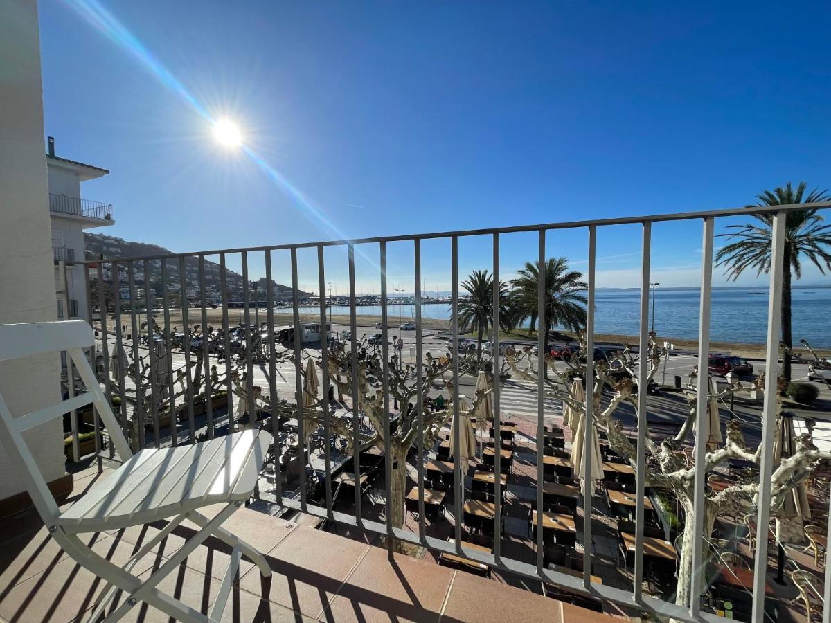 Apartaments Voramar Roses Extérieur photo